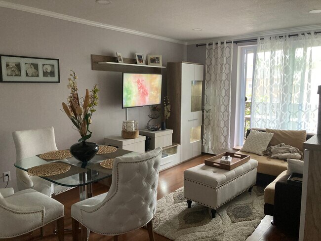 Foto del edificio - 142 Kenrick St