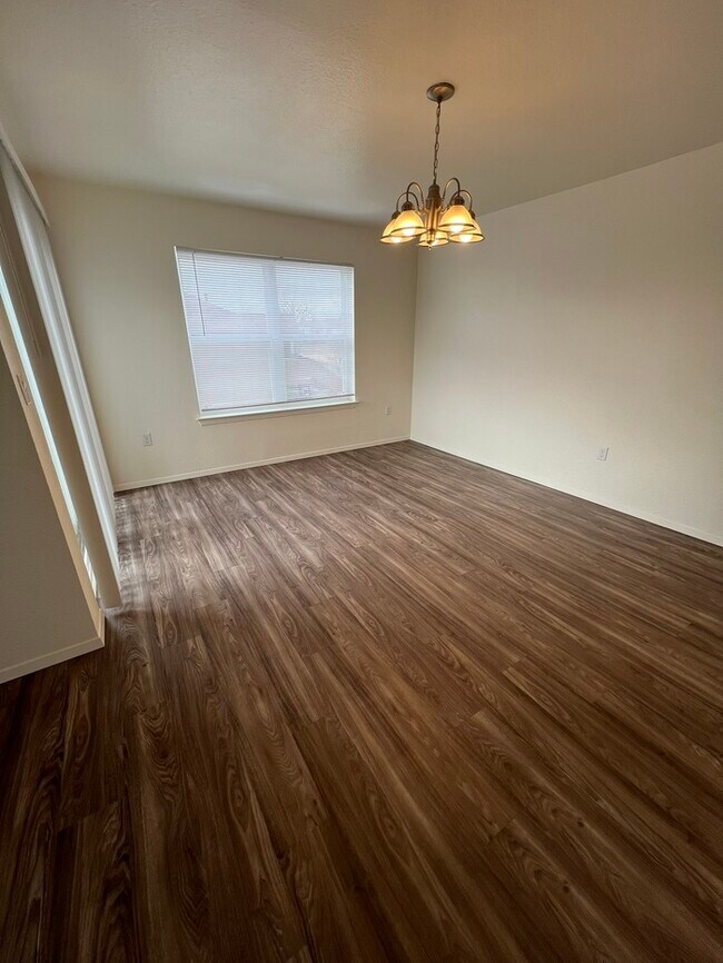 Foto del edificio - 1151 Dakota Dr