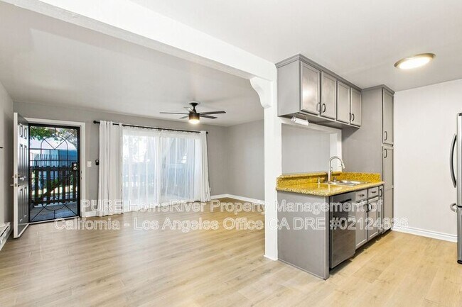 Foto del edificio - 23302 Marigold Ave