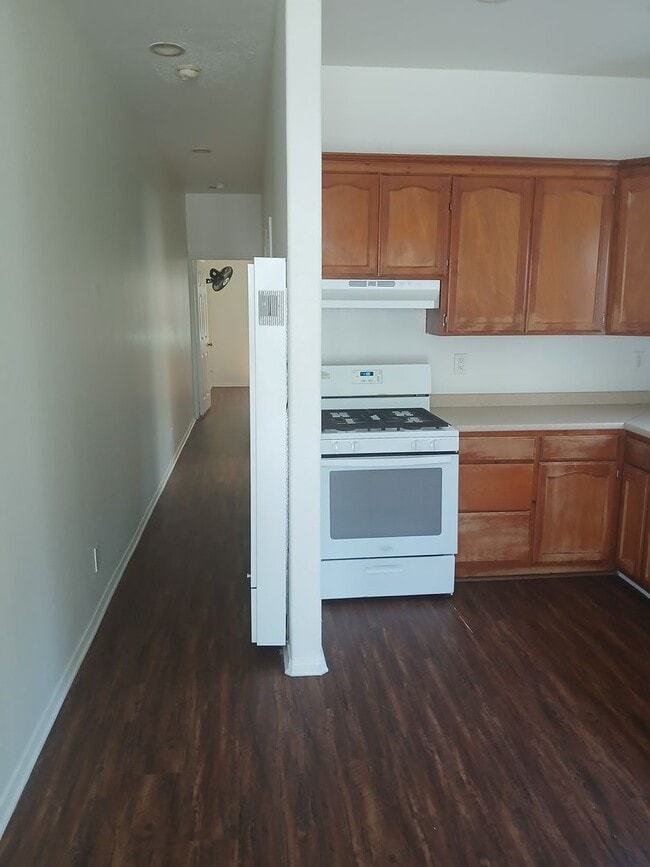 Foto del edificio - 638 E 7th St