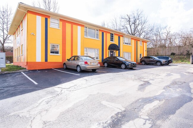 Building Photo - 1601 Alexandria Dr