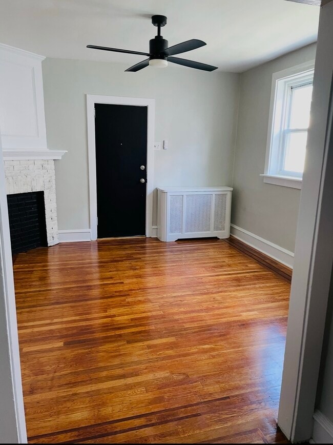 Building Photo - 209 Berbro Ave