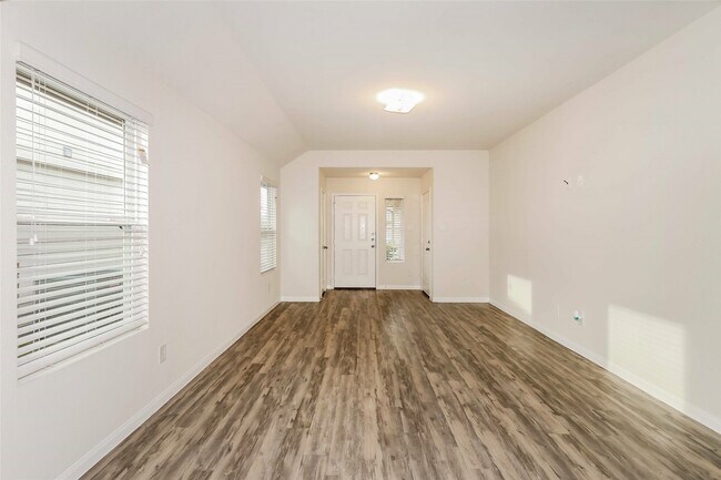 Foto del edificio - 5707 S Brenwood Dr