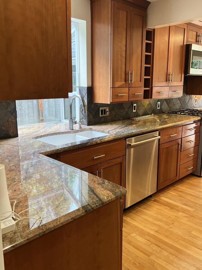 Foto del edificio - 9400 SW 3rd Ave