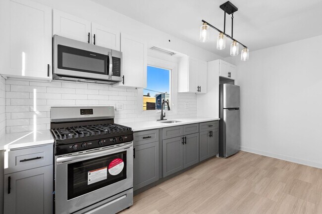 Foto del edificio - 163 Front St