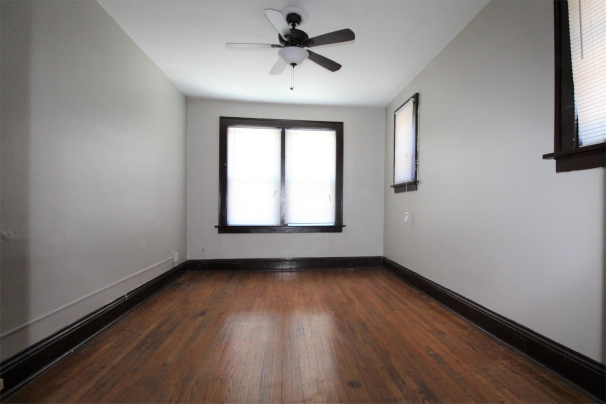 Building Photo - 4023 Meramec St