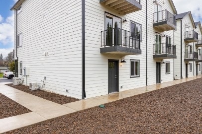 Building Photo - 101 Erickson Ave