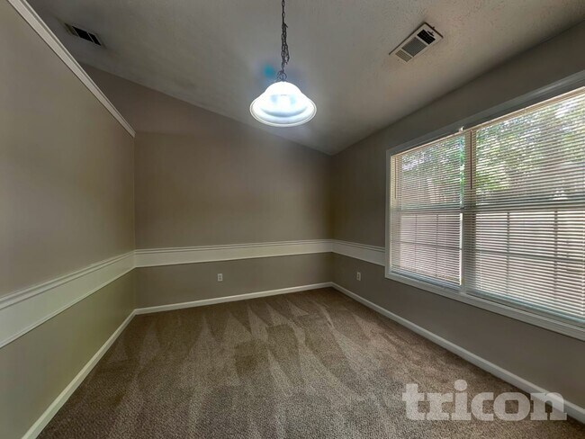 Foto del edificio - 2251 Bankston Cir
