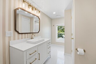 Building Photo - 22 Vernon St