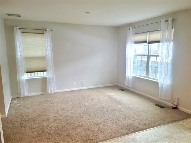 Building Photo - 2573 Carlisle Ln