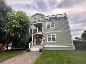 Building Photo - 23 Beech St
