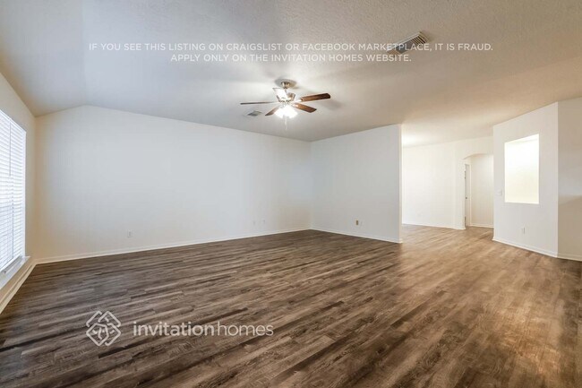 Foto del edificio - 5741 Forest Timbers Dr