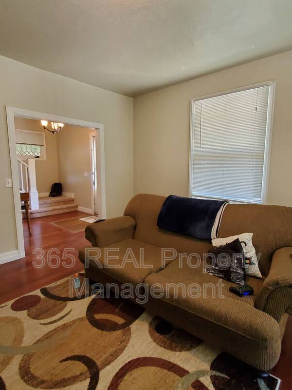 Foto del edificio - 1431 11 Street, Unit A