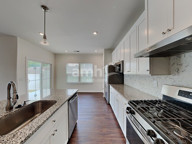 Foto del edificio - 252 Thames Valley Dr