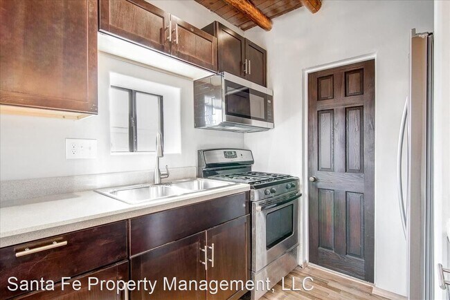 Foto del edificio - 2 br, 1 bath House - 704 Kathryn Avenue