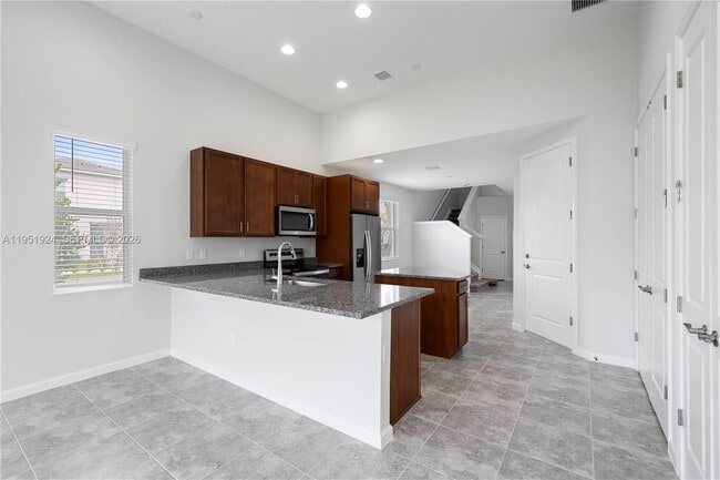 Foto del edificio - 5120 Willow Crk Dr