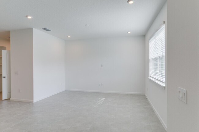 Foto del edificio - 2591 Chickasaw Plum Lp