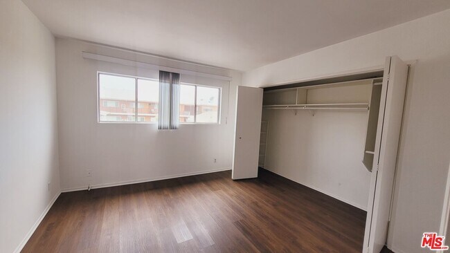 Foto del edificio - 818 7th St