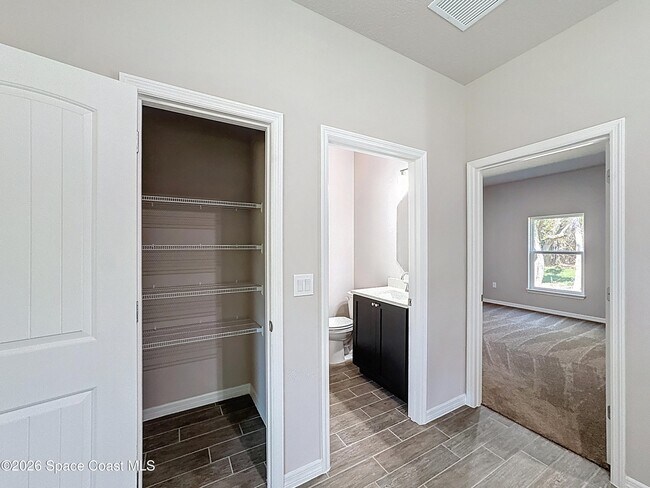 Building Photo - 528 L M Davey Ln