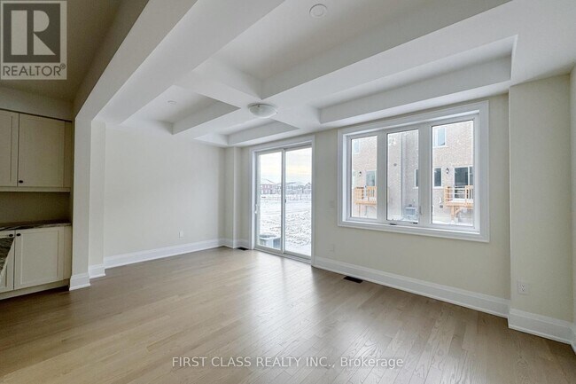 Building Photo - 9 Schmeltzer Cres