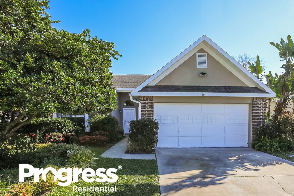 Primary Photo - 1001 Pearson Dr