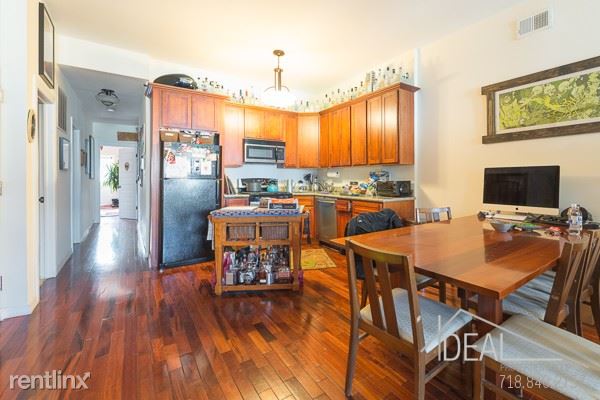 Foto del edificio - 13 Luquer St