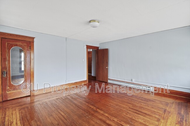 Foto del edificio - 407 W Green St