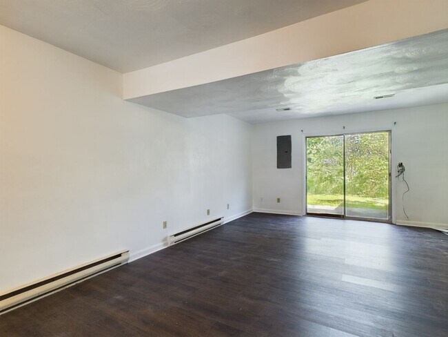 Building Photo - 812-814 Kilby Avenue