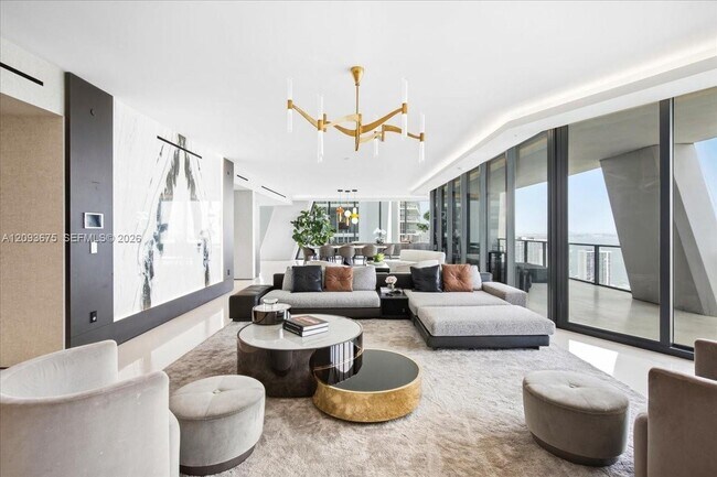 Foto del edificio - 1000 Biscayne Blvd