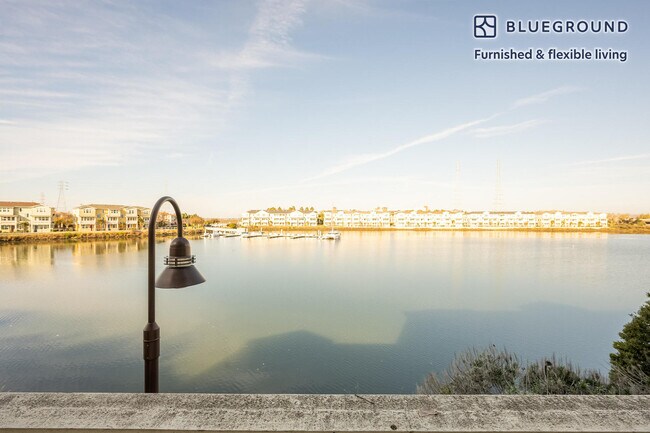 Foto del edificio - 643 Turnbuckle Dr