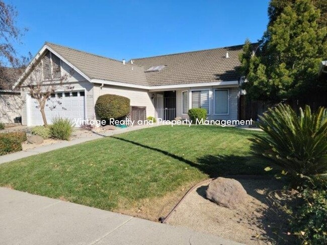 Building Photo - Available Soon! Very Nice 3 Bedroom Home!!!