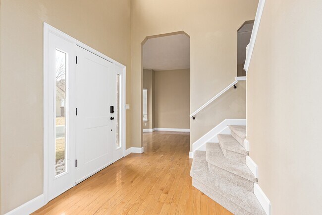 Building Photo - Spacious 4 bed / 2.5 bath Highlands Ranch ...