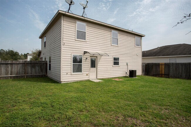 Foto del edificio - 4302 Pecos River Dr