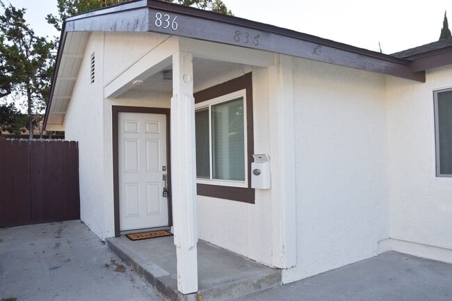 La Veta (830-836) - La Veta (830-836) Apartment