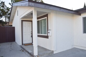 Building Photo - 830-836 E La Veta Ave