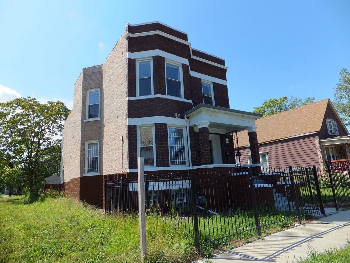 Primary Photo - 6448 S Honore St