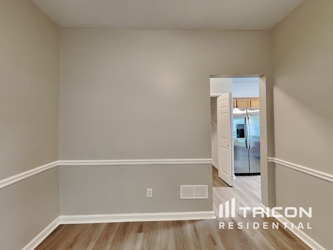Building Photo - 1204 Willow Bend Ct SW
