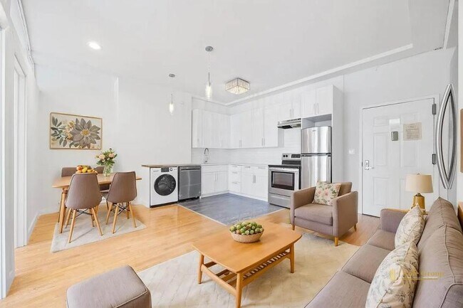 Foto del edificio - 4 bedroom in NEW YORK NY 10038