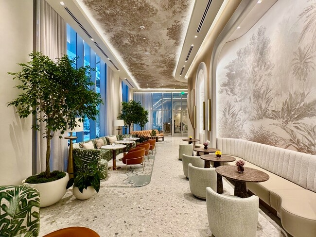 Foto del edificio - 77 SE 5th St