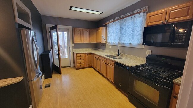 Foto del edificio - 2436 Boulevard Napoleon