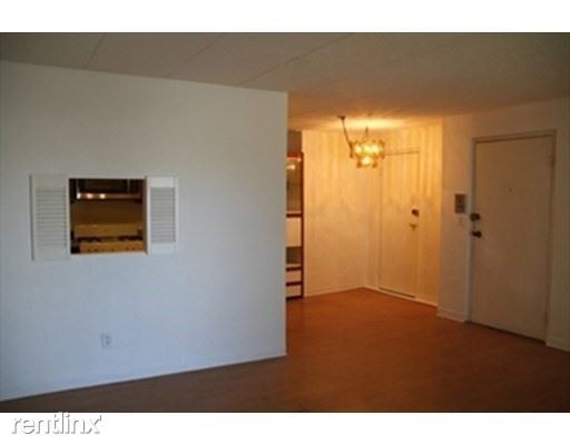 Foto del edificio - 2 br, 1 bath Condo - 10 Skyline Dr 5 Unit 5