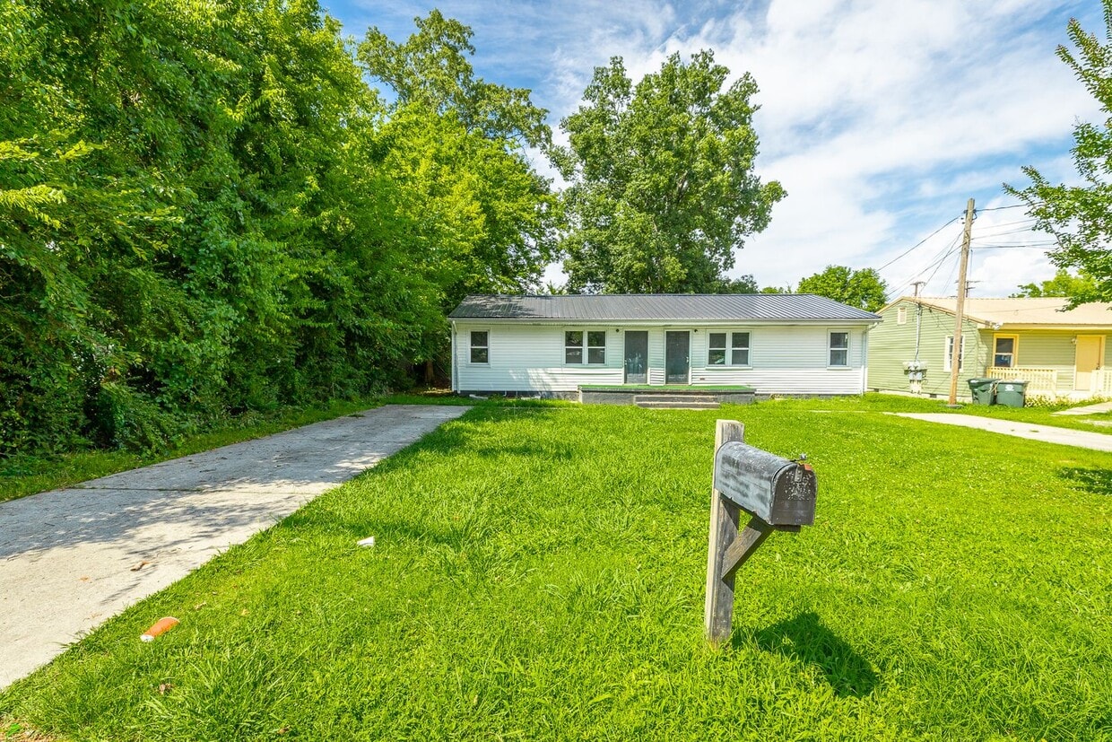 Photo - 5107 Sunbeam Ave