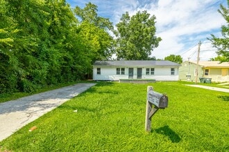 Building Photo - 5107 Sunbeam Ave