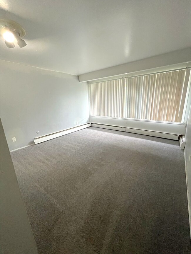 Building Photo - Two Bedroom for Rent Near EMU | AVAILABLE ...