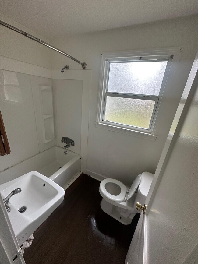 Building Photo - 1621 Hernando Dr