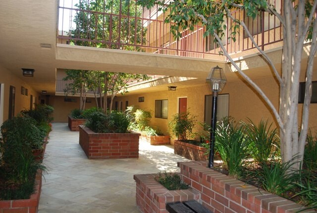 Foto del edificio - 3709 Watseka Ave Apartments