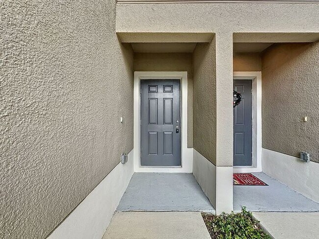 Foto del edificio - Dream Townhome in Davenport !