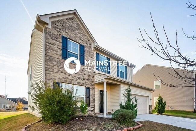 Building Photo - 3 Bedroom Pet-Friendly Home in Charlotte, NC with Main Street Renewal