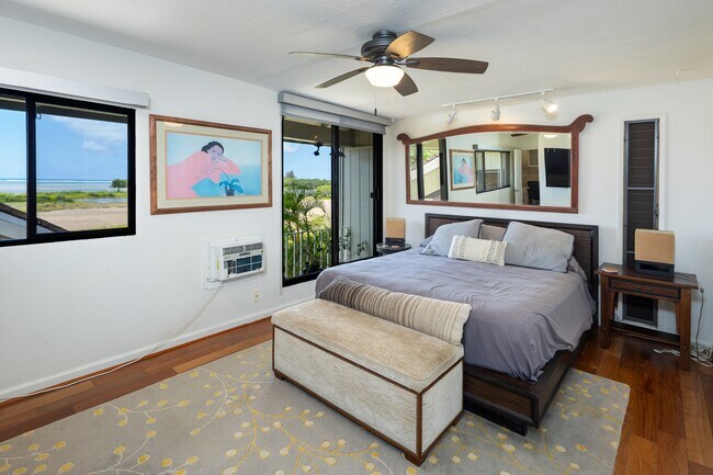 Foto del edificio - 6125A Summer St