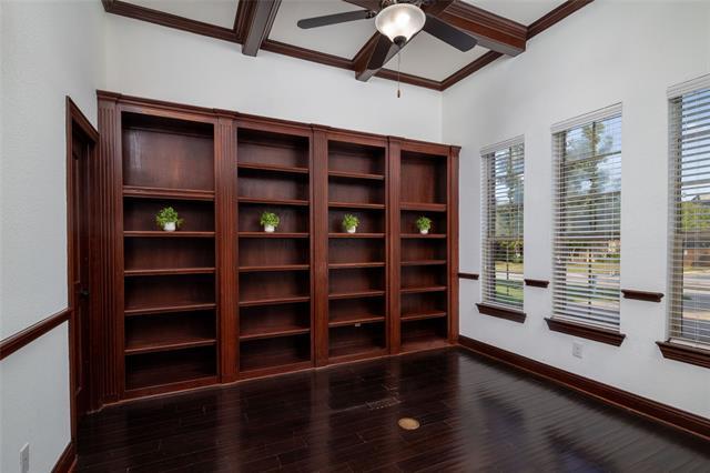 Foto del edificio - 2740 Waverley Dr